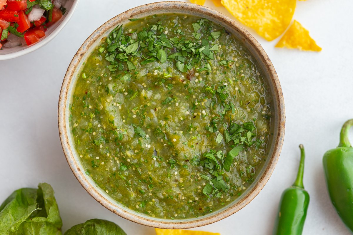 Roasted Salsa Verde: Unlock Smoky Flavor with This Easy Tomatillo Recipe